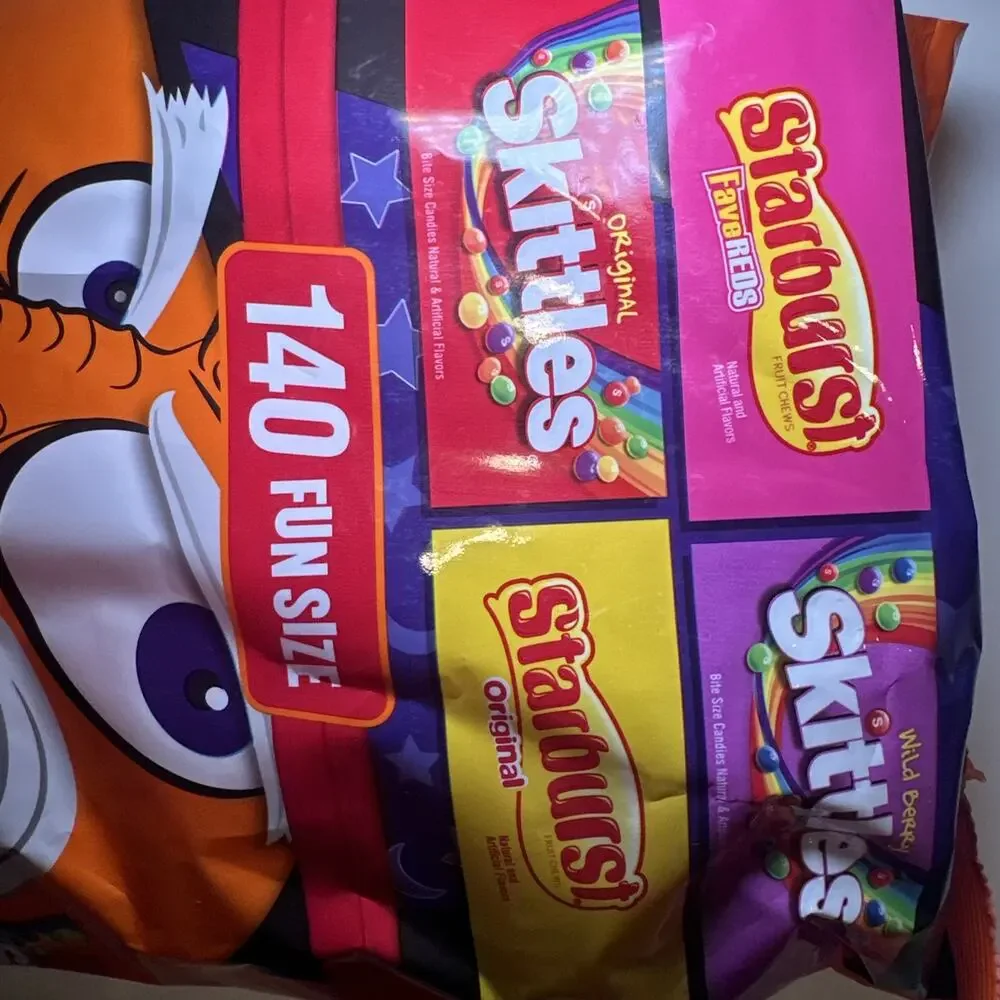 140 Piece Fun Size Starburst and Skittles Candy Party Supplies